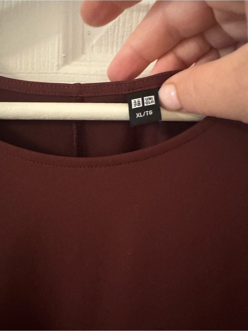 BNWOT - Uniqlo AIRism Sleeveless Dress in Burgundy Wine - Picture 2 of 5